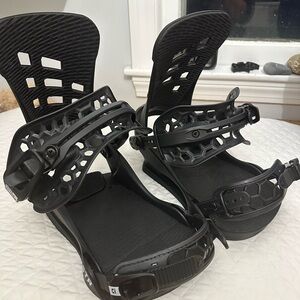 SOLD Union STR Black Snowboard Bindings Stage 5 Duraflex EUC Men’s Size M